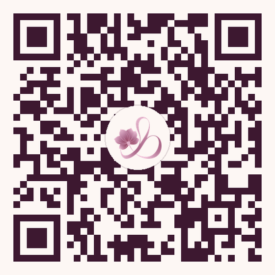 QR code linking to Mama Bloom on the App Store